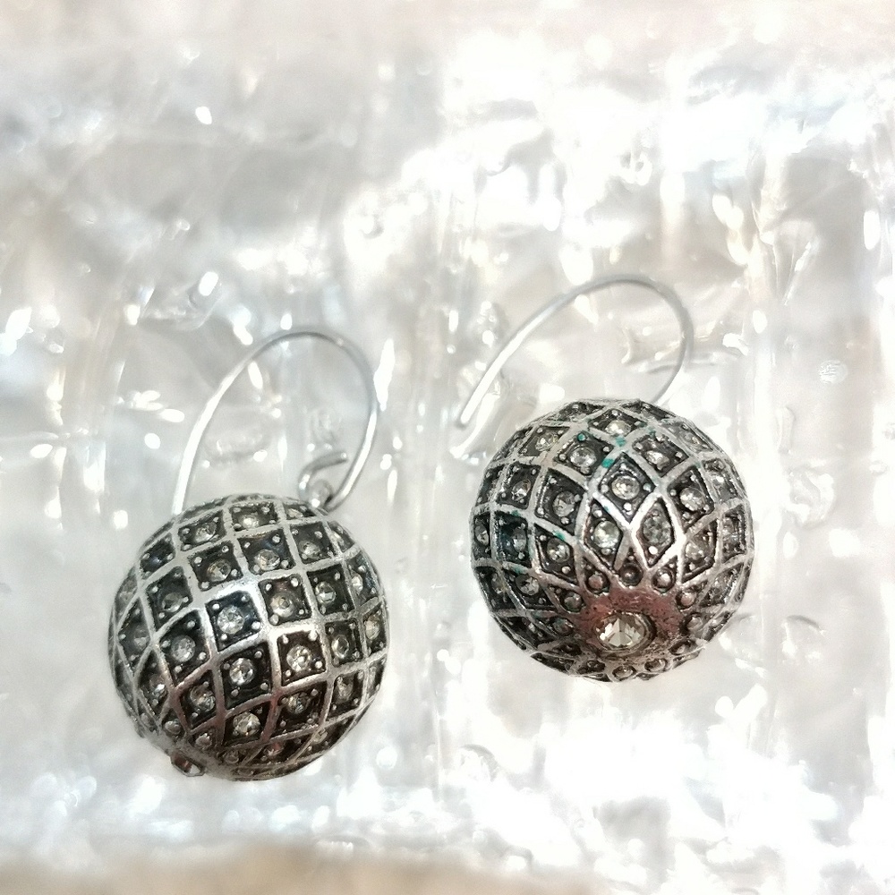 SOLD ~ Fossil Sparkly Ball Necklace & Earrings - Picture 5 of 6
